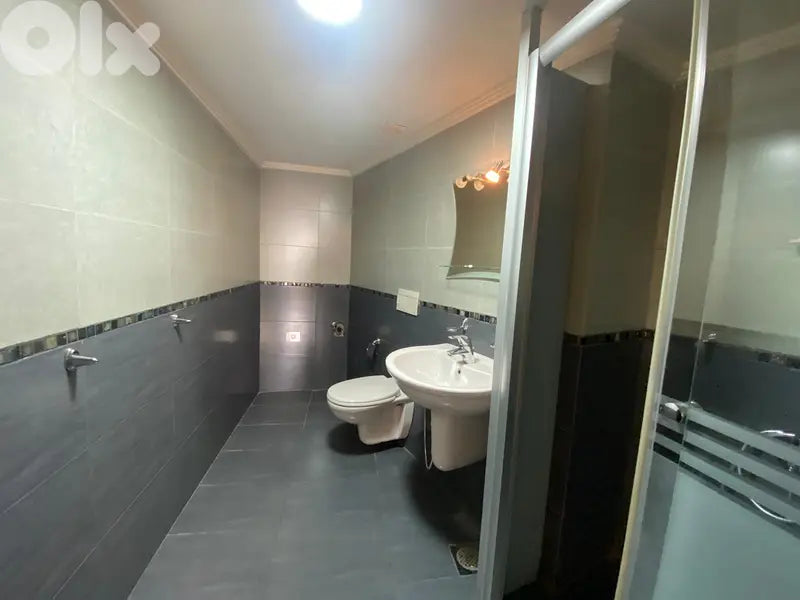 GMK110MM -Apartment for rent in Haret Sakher - شقة للإيجار في حارة صخر