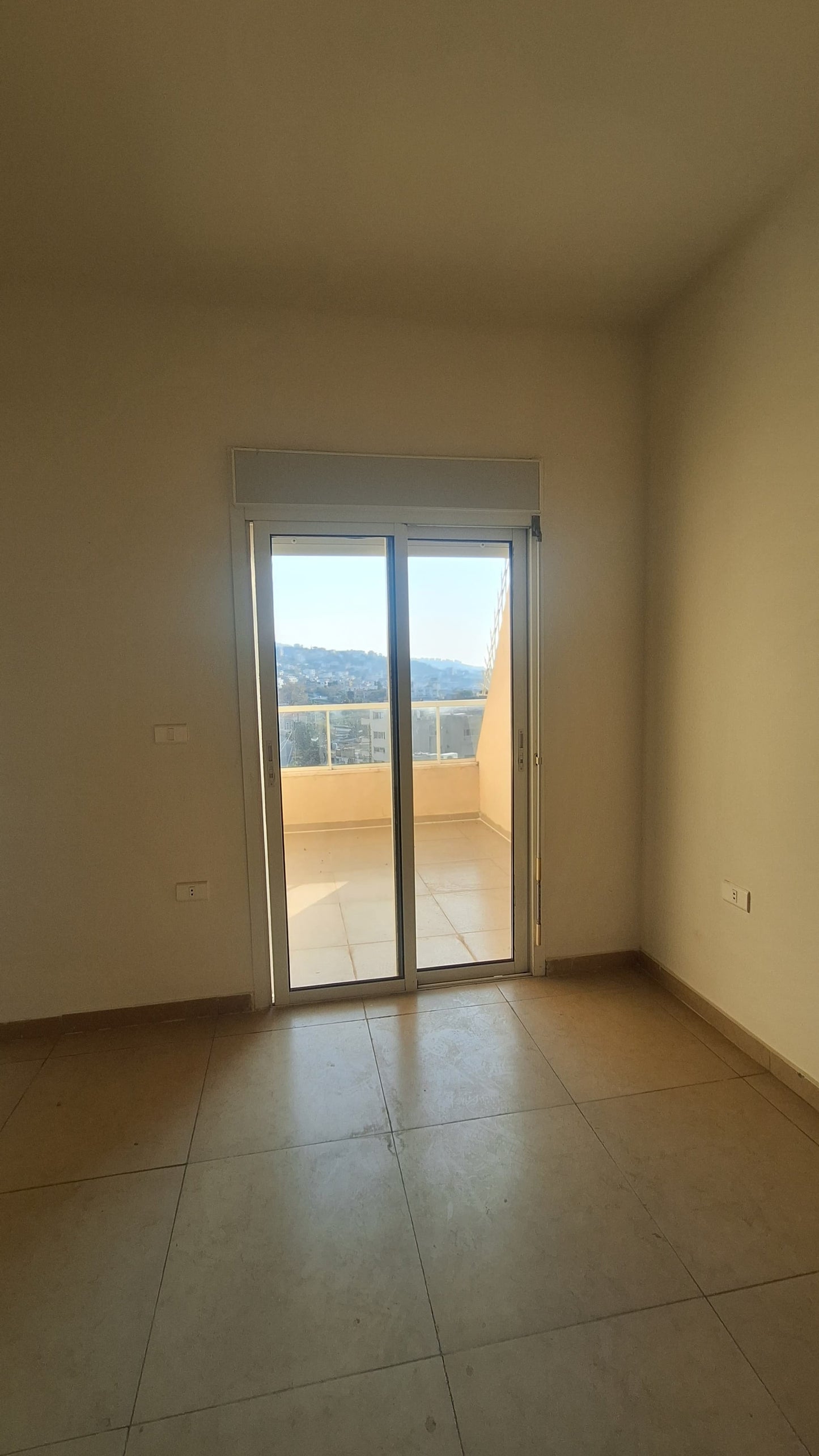 Apartment for sale in Nahr Ibrahim - شقة للبيع في نهر إبراهيم