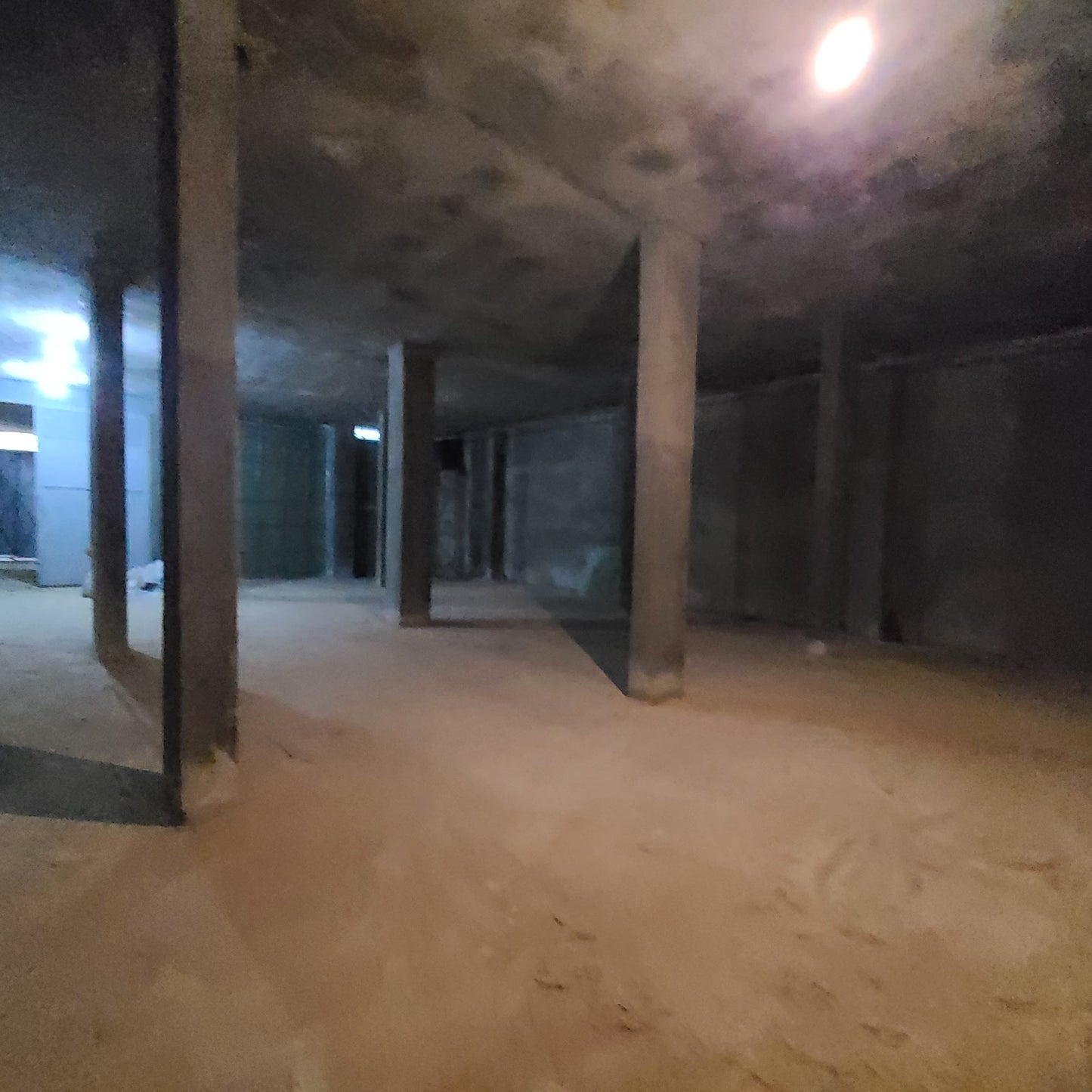 Depot for Rent in Amchit - مستودع للإيجار في عمشيت