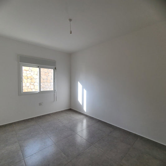 Apartment for sale in Hosrayel - شقة للبيع في حصرايل