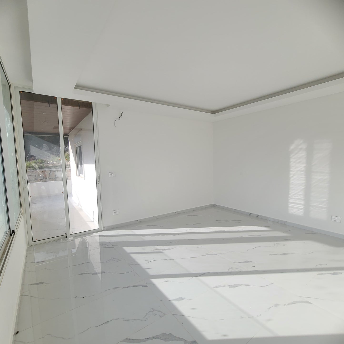 Apartment for sale in Hosrayel - شقة للبيع في حصرايل