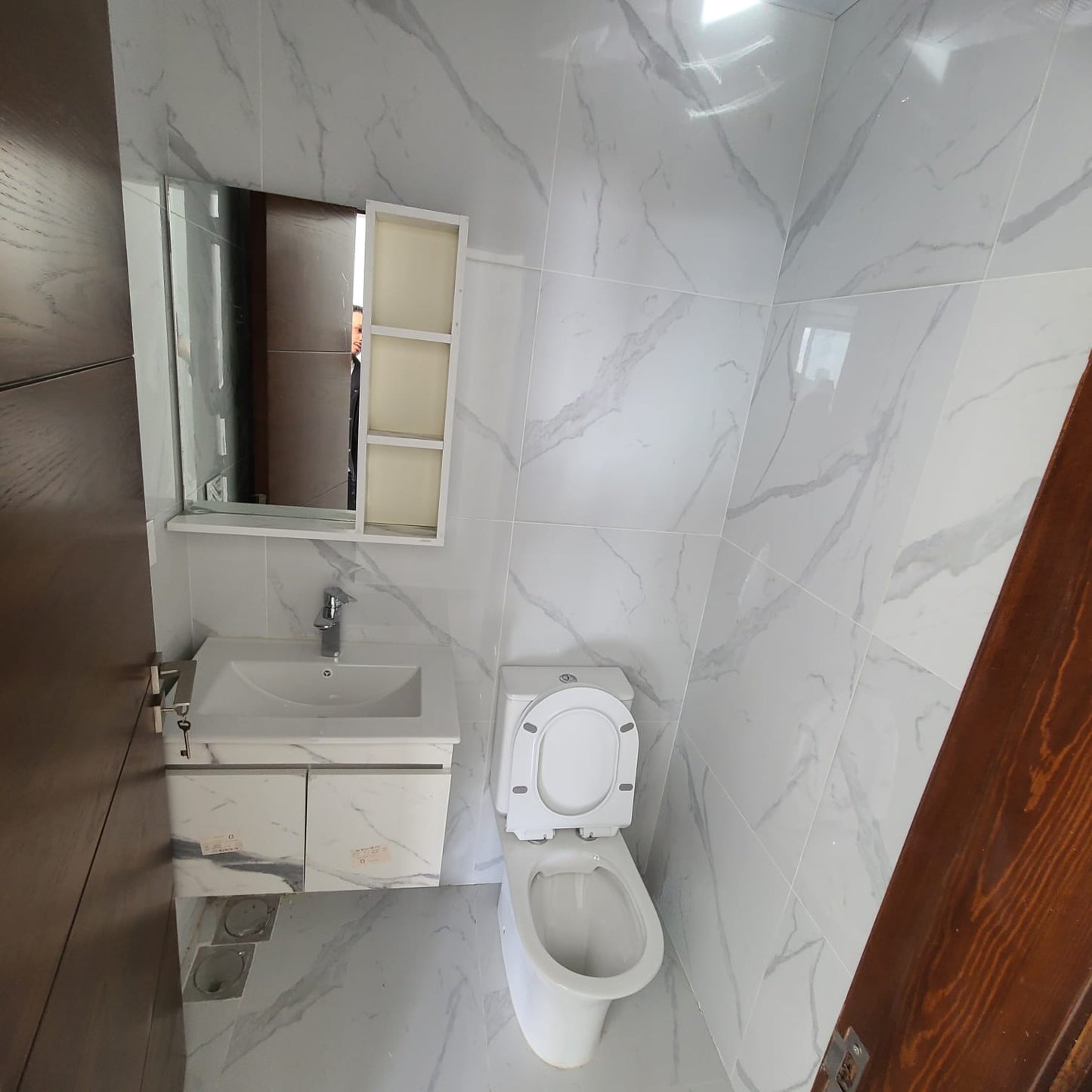 Apartment for sale in Hosrayel - شقة للبيع في حصرايل