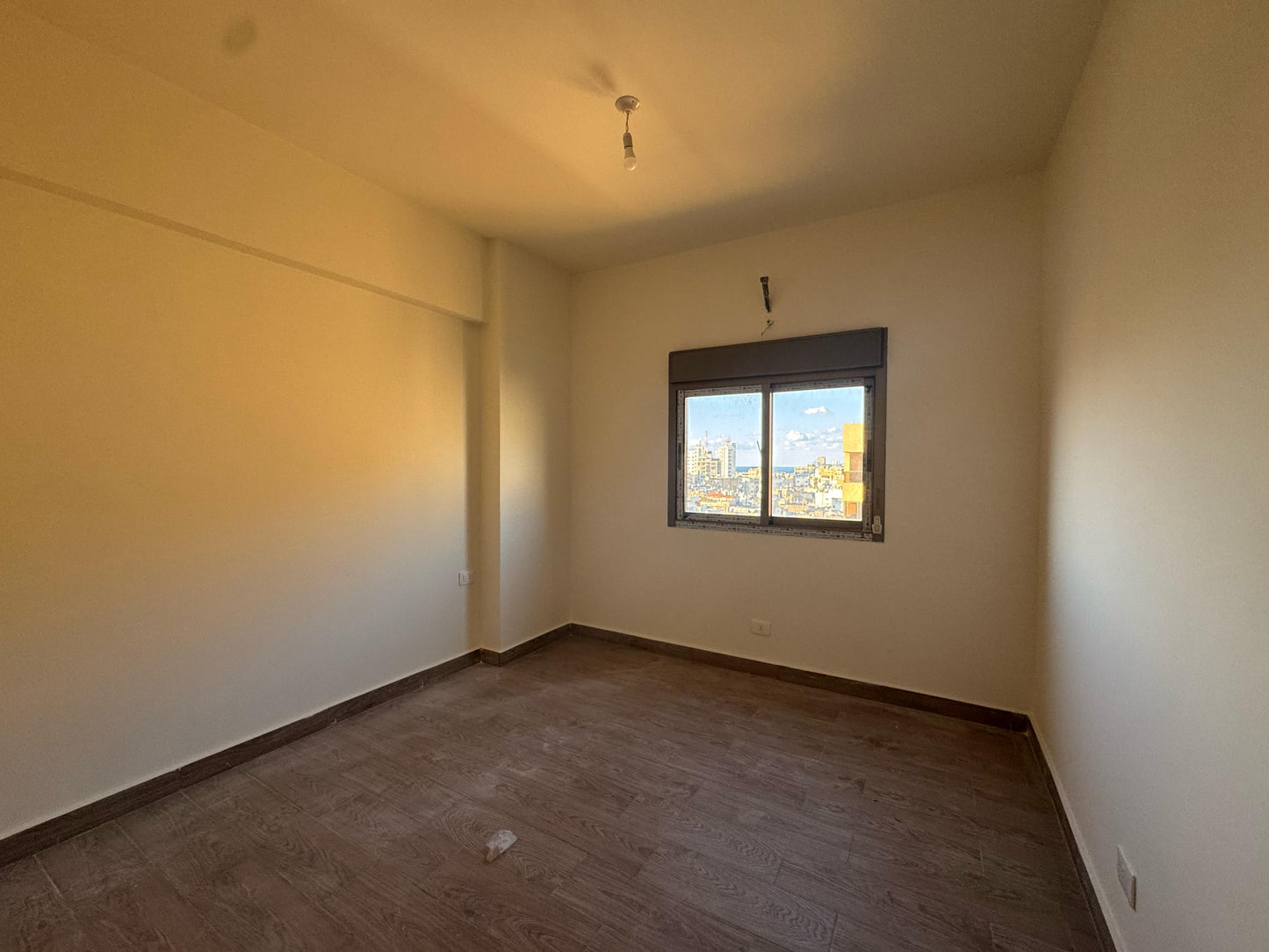 Apartment for sale in baouchriyeh - شقة للبيع في بوشريه