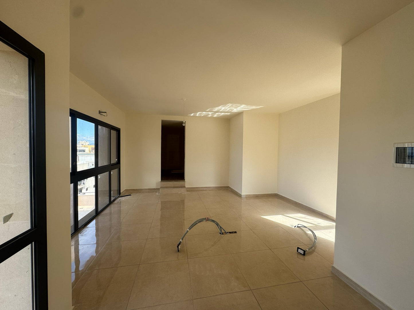 Apartment for sale in Jdeideh - شقة للبيع في جديدة