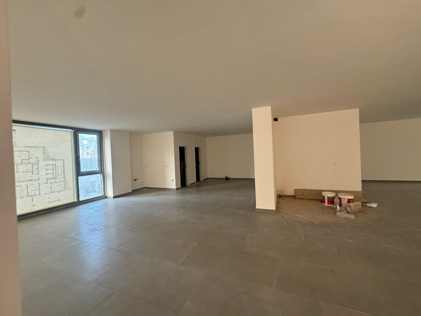 Show Room for rent in Zalka - معرض للايجار في زلقا