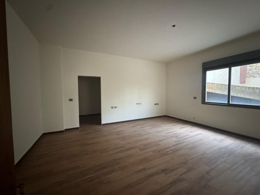 Apartment for sale in Bsalim - شقة للبيع في بساليم