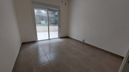 Apartment for sale in Mazraat Yachouh - شقة للبيع في مزرعة يشوع