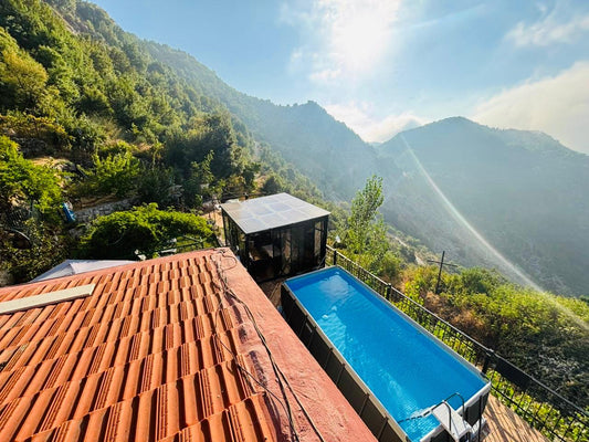 Land with an Old House in Chahtoul - أرض مع منزل قديم في شحتول