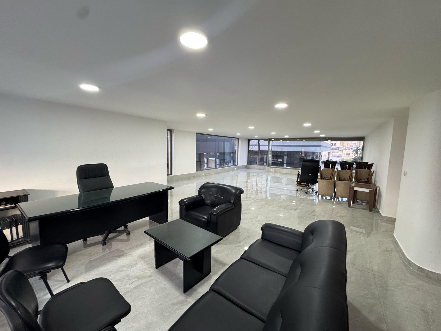 Show Room for rent in Sen El Fil - معرض للإيجار في سن الفيل