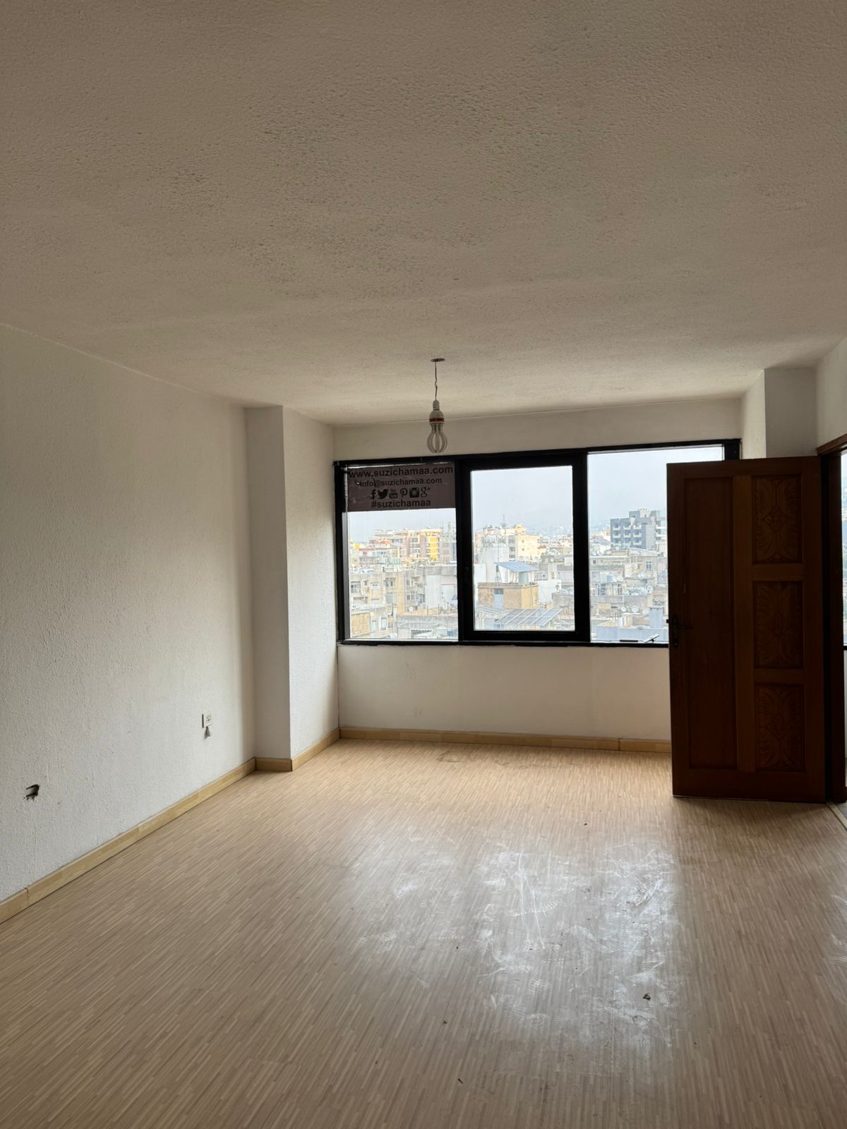 Showroom for sale in Sed El Baouchriyeh - معرض للبيع في سد البوشريه