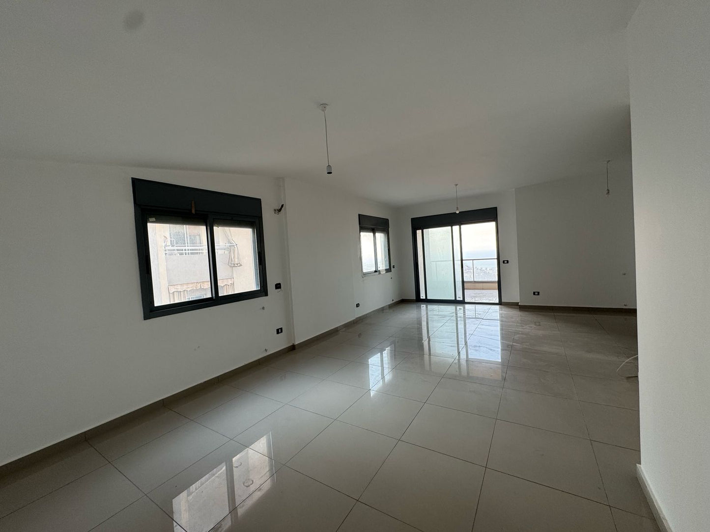 Apartment for sale in Tilal Ain Saadeh - شقة للبيع في تلال عين سعادة