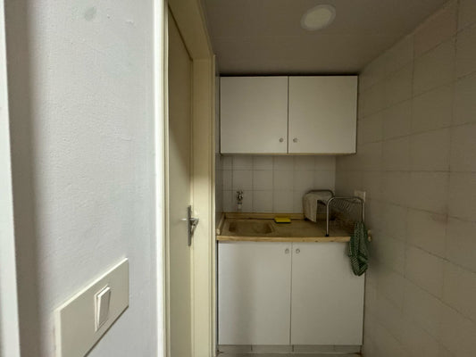 Office for rent in Baouchriyeh - مكتب للإيجار في البوشريه