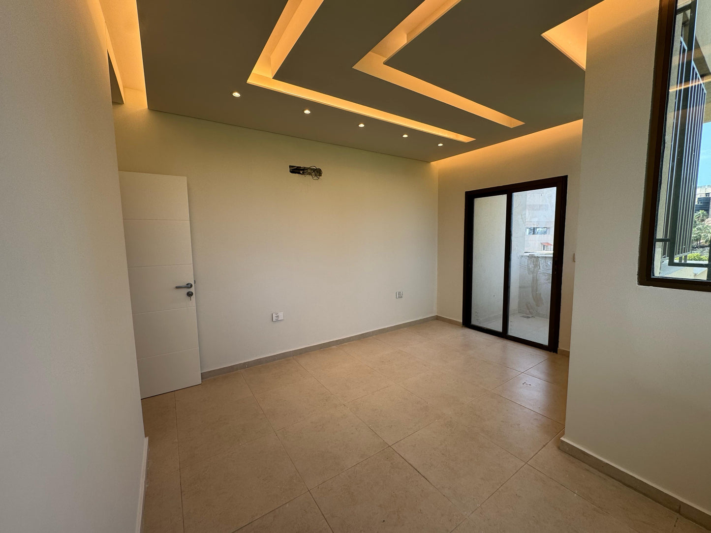 Apartment for sale in Dbayeh - شقة للبيع في الضبية