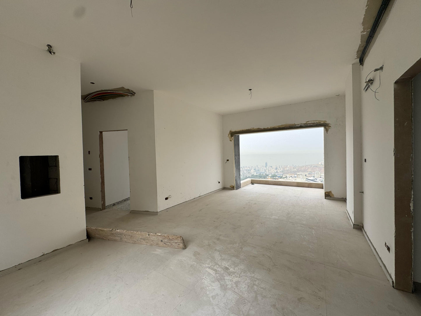 Apartment for sale in Tilal Ain Saadeh - شقة للبيع في تلال عين سعاده