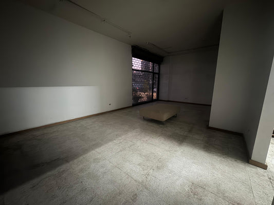 Store for rent in Jdeideh - محل للإيجار في الجديدة