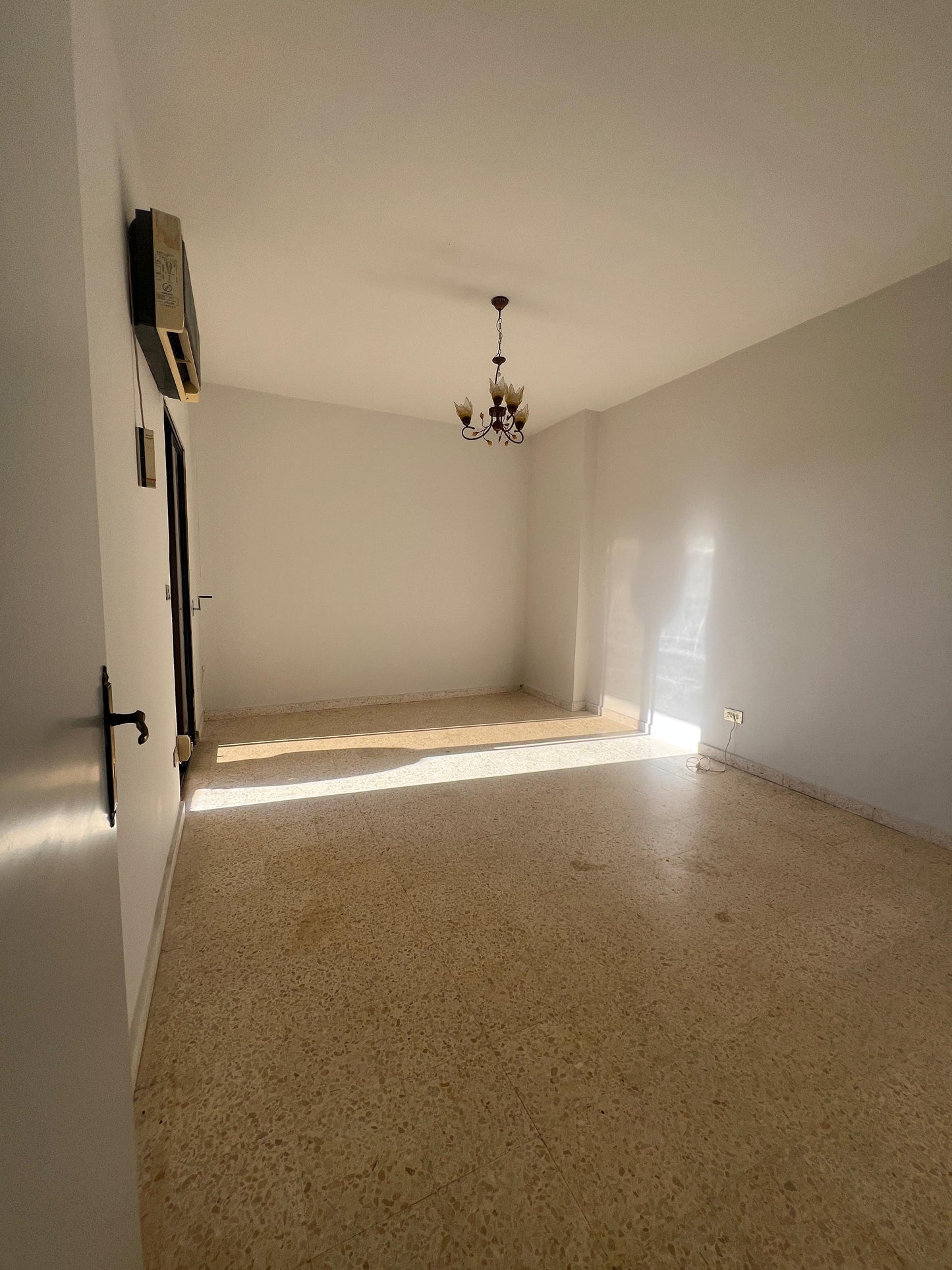 Apartment for sale in Bchamoun - شقة للبيع في بشامون