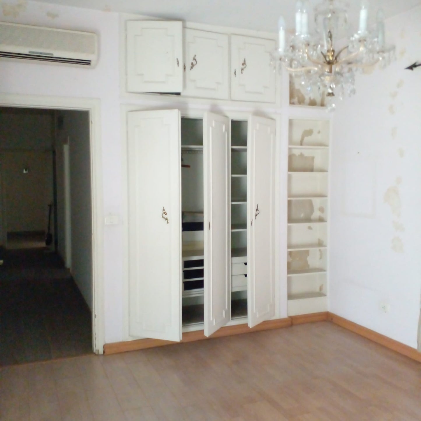 Apartment for sale in Msaytbeh - شقة للبيع في المصيطبة