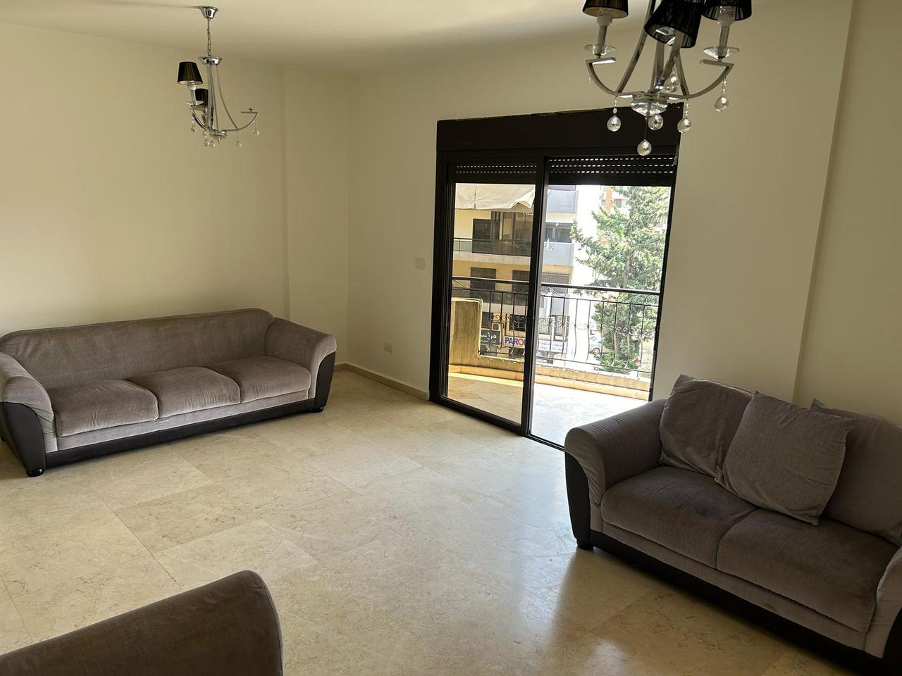 Apartment for sale in Jdeideh - شقة للبيع في الجديدة