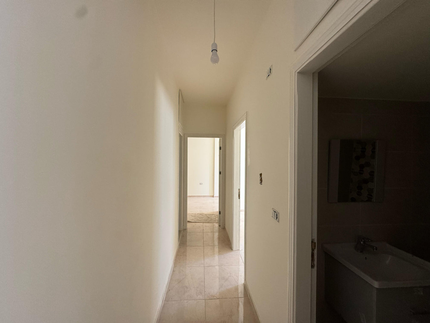 Apartment for sale in Baouchriyeh - شقة للبيع في البوشرية