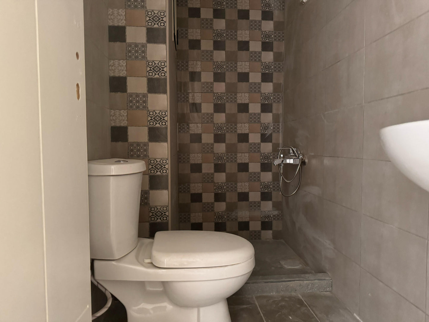 Apartment for sale in Baouchriyeh - شقة للبيع في البوشرية