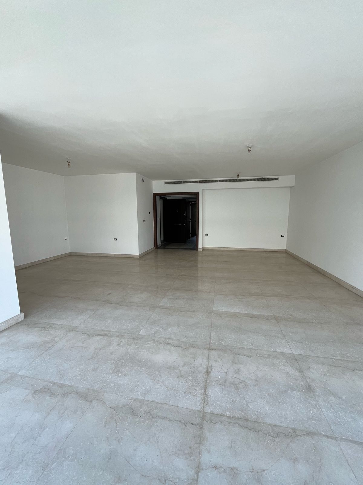 Apartment for sale in Msaytbeh - شقة للبيع في المصيطبة