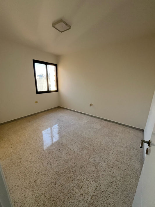 Apartment for sale in Beirut - شقة للبيع في بيروت