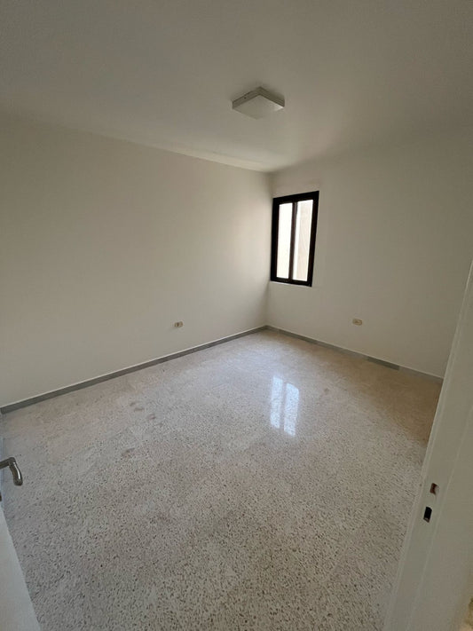 Apartment for sale in Beirut - شقة للبيع في بيروت