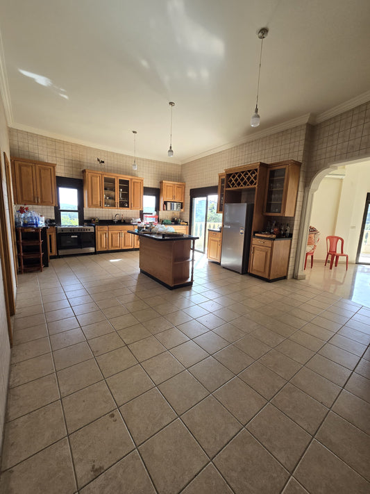 Villa for sale in Balamand - فيلا للبيع في البلمند