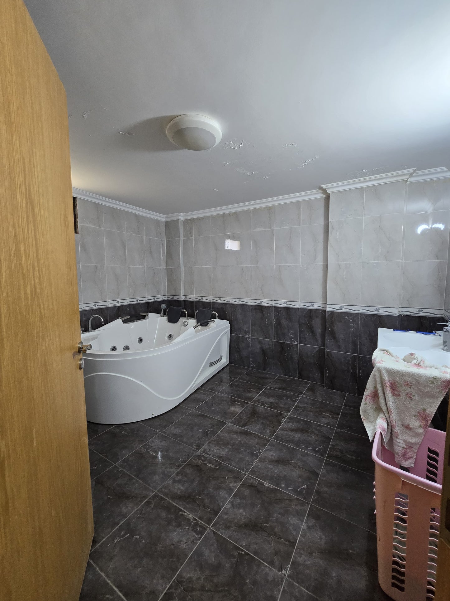 Villa for sale in Balamand - فيلا للبيع في البلمند