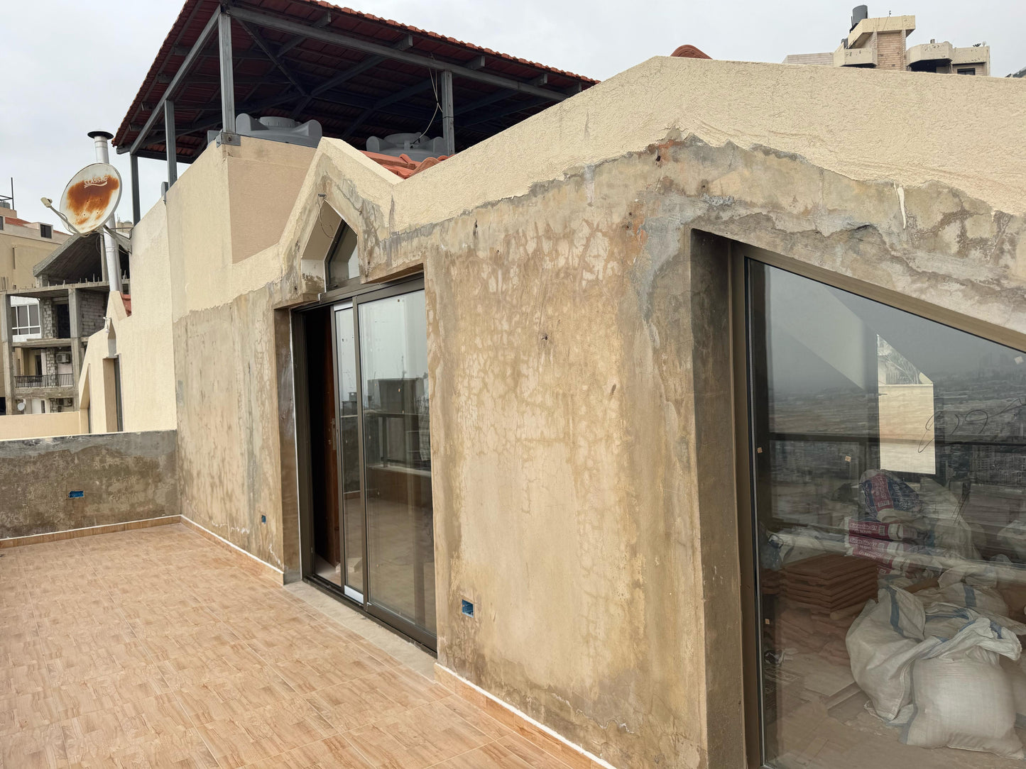 Triplex for sale in Biakout - تريبلكس للبيع في بياقوت