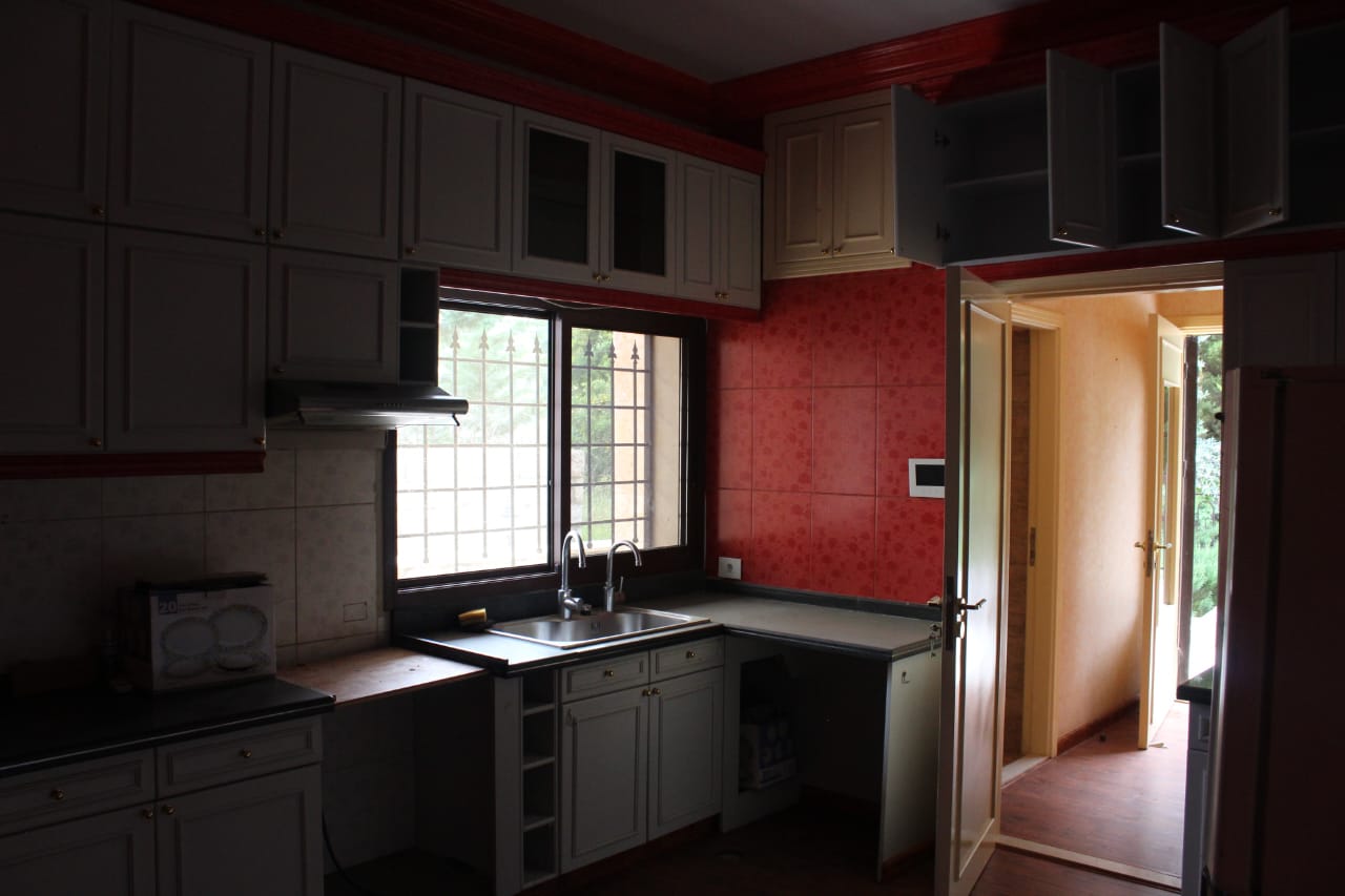 Villa for rent in Ain Aar - فيلا للإيجار في عين عار