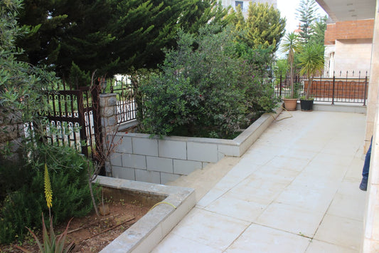 Villa for rent in Ain Aar - فيلا للإيجار في عين عار