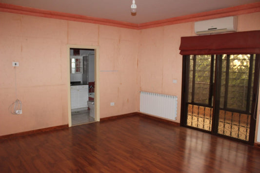 Villa for rent in Ain Aar - فيلا للإيجار في عين عار