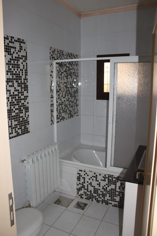 Villa for rent in Ain Aar - فيلا للإيجار في عين عار