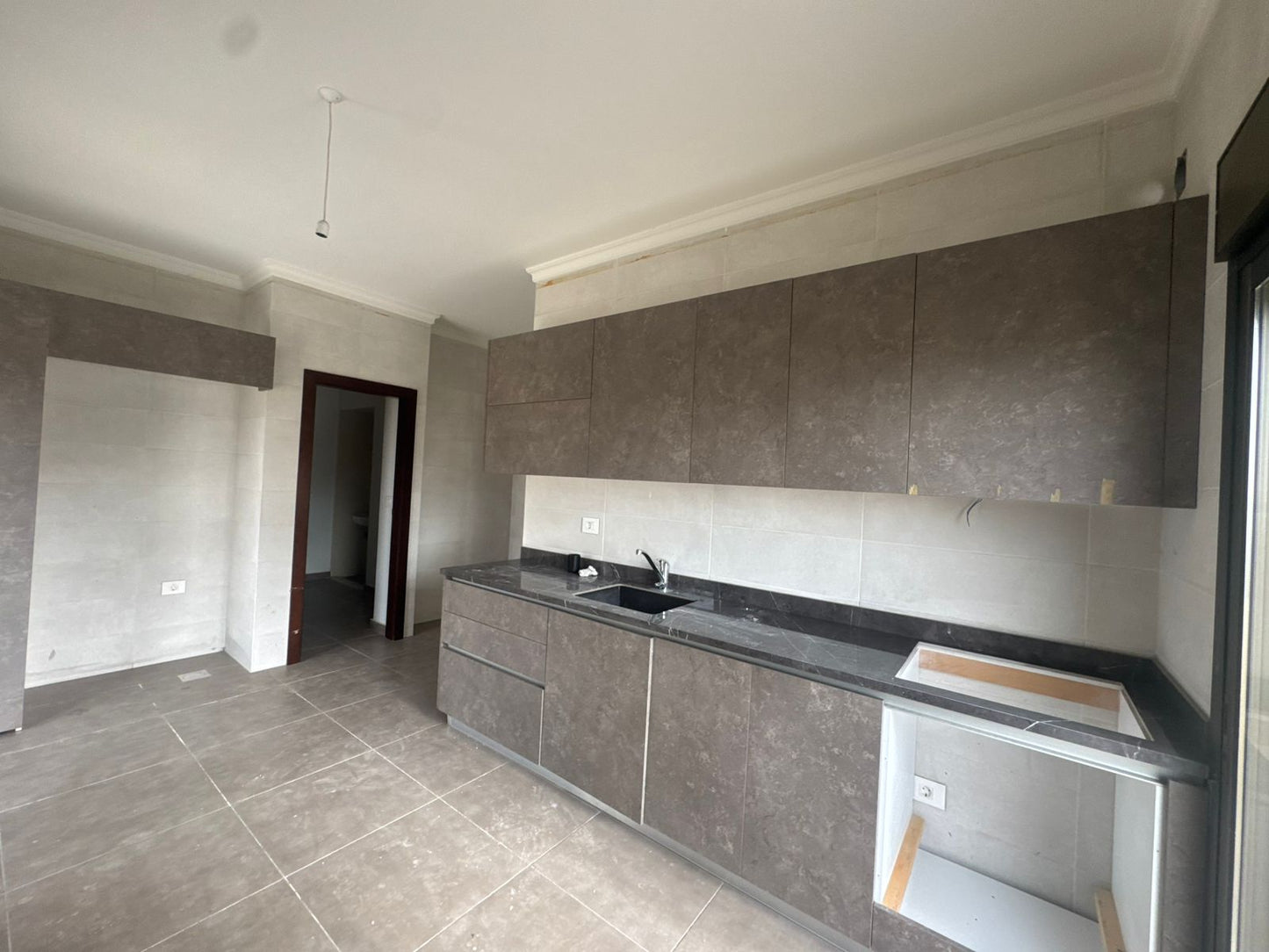 Apartment for sale in Bsalim - شقة للبيع في بصاليم