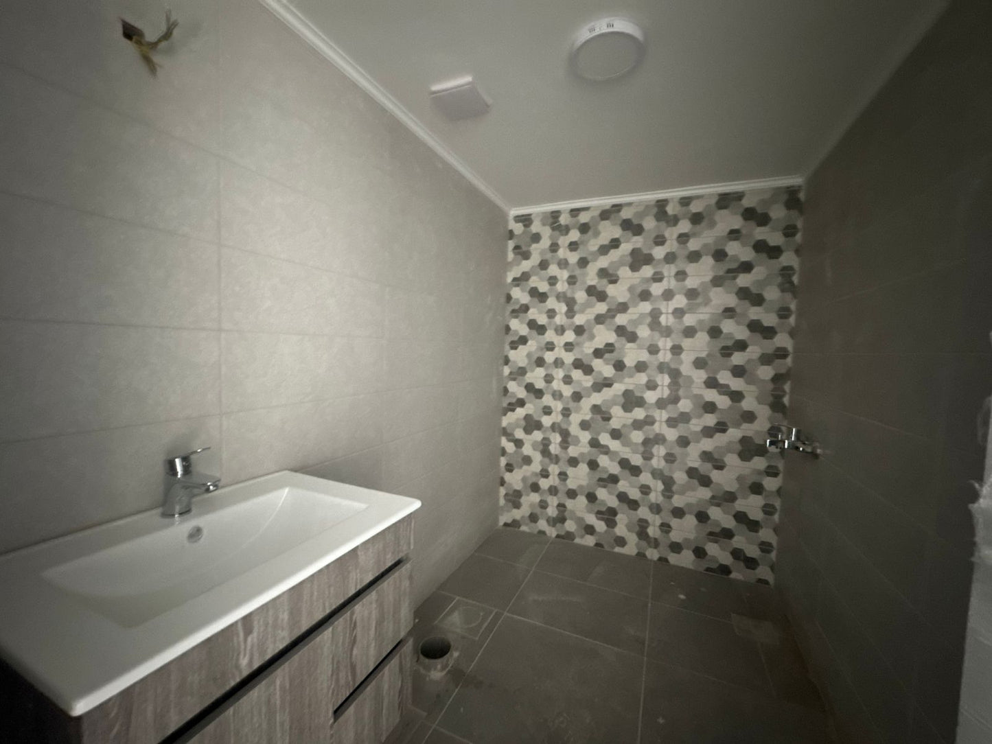 Apartment for sale in Bsalim - شقة للبيع في بصاليم