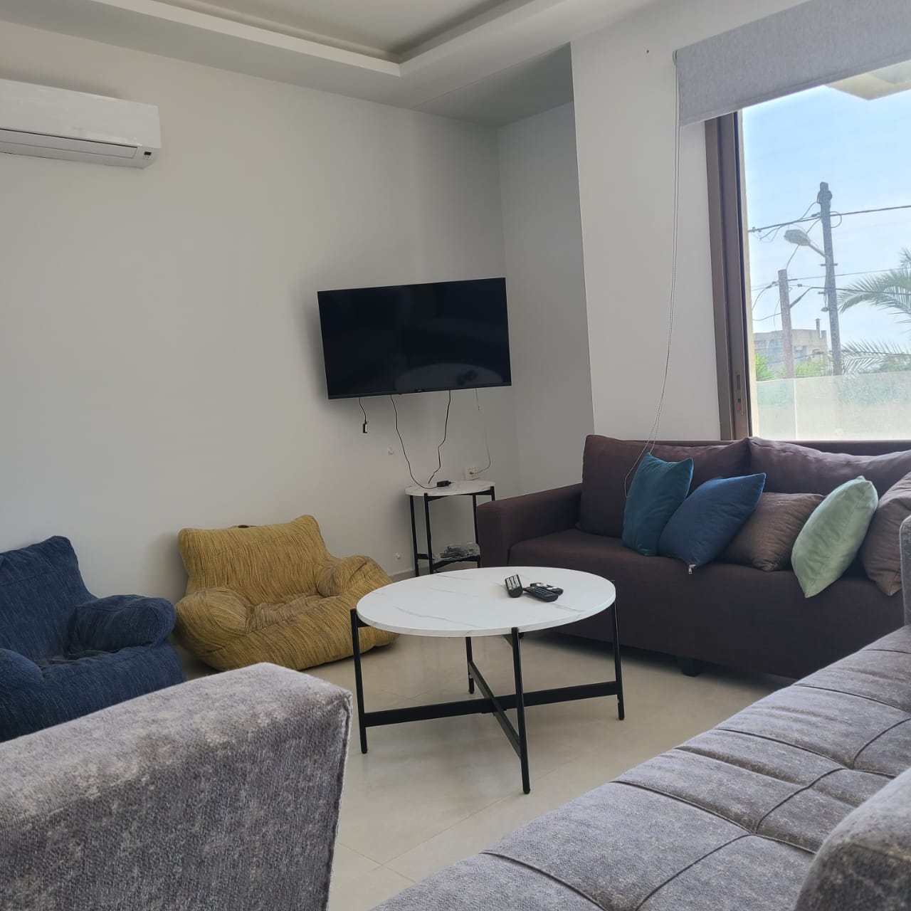 Apartment for rent in Amchit- شقة للإيجار في عمشيت