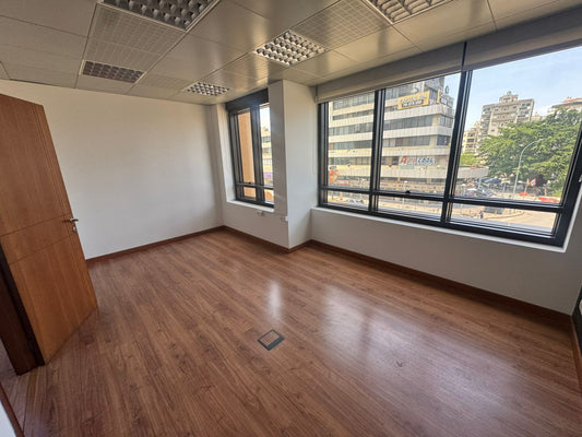 Office for rent in Dekweneh - مكتب للإيجار في الدكوانة