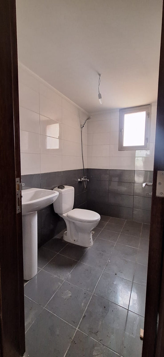 Apartment for sale in Jbeil - شقة للبيع في جبيل GM121K