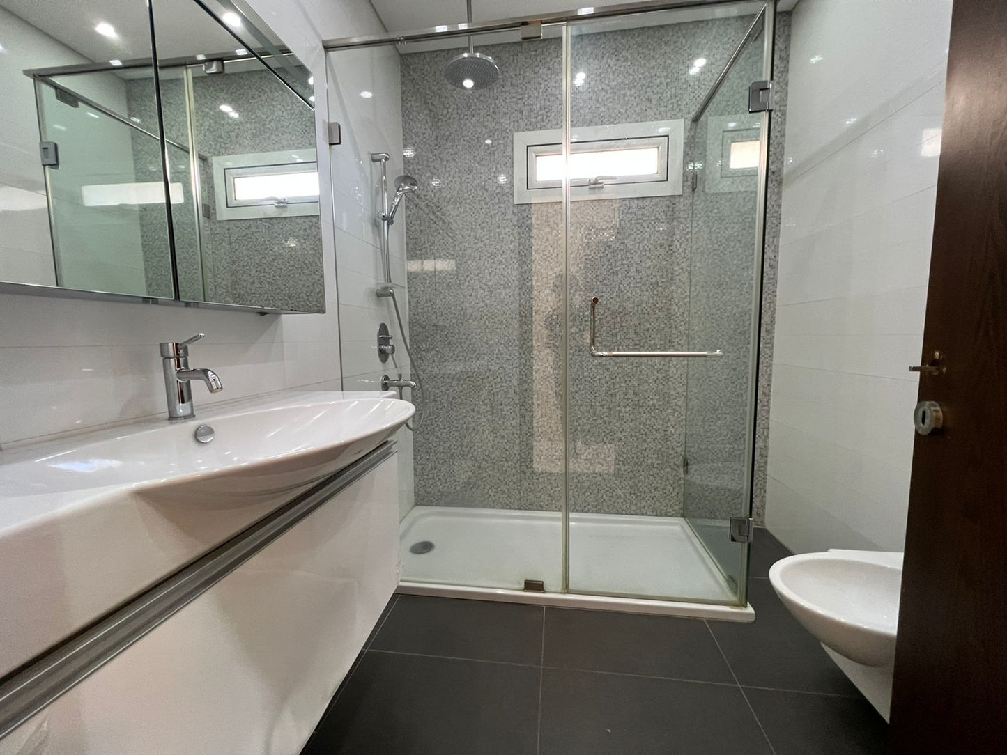 Apartment for sale in Achrafiyeh - شقة للبيع في الأشرفية