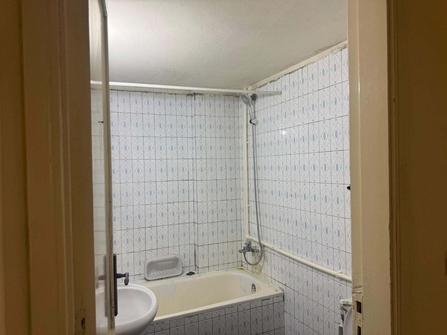 Apartment for sale in Dekweneh - شقة للبيع في الدكوانة