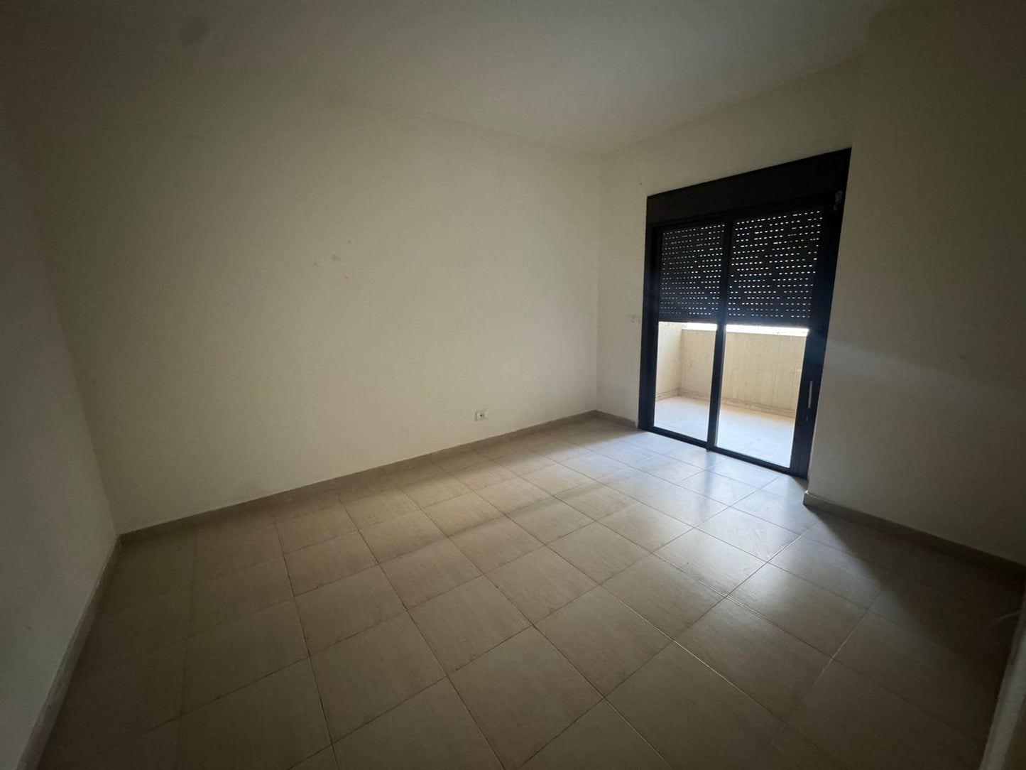 Apartment for sale in Dekweneh - شقة للبيع في الدكوانة