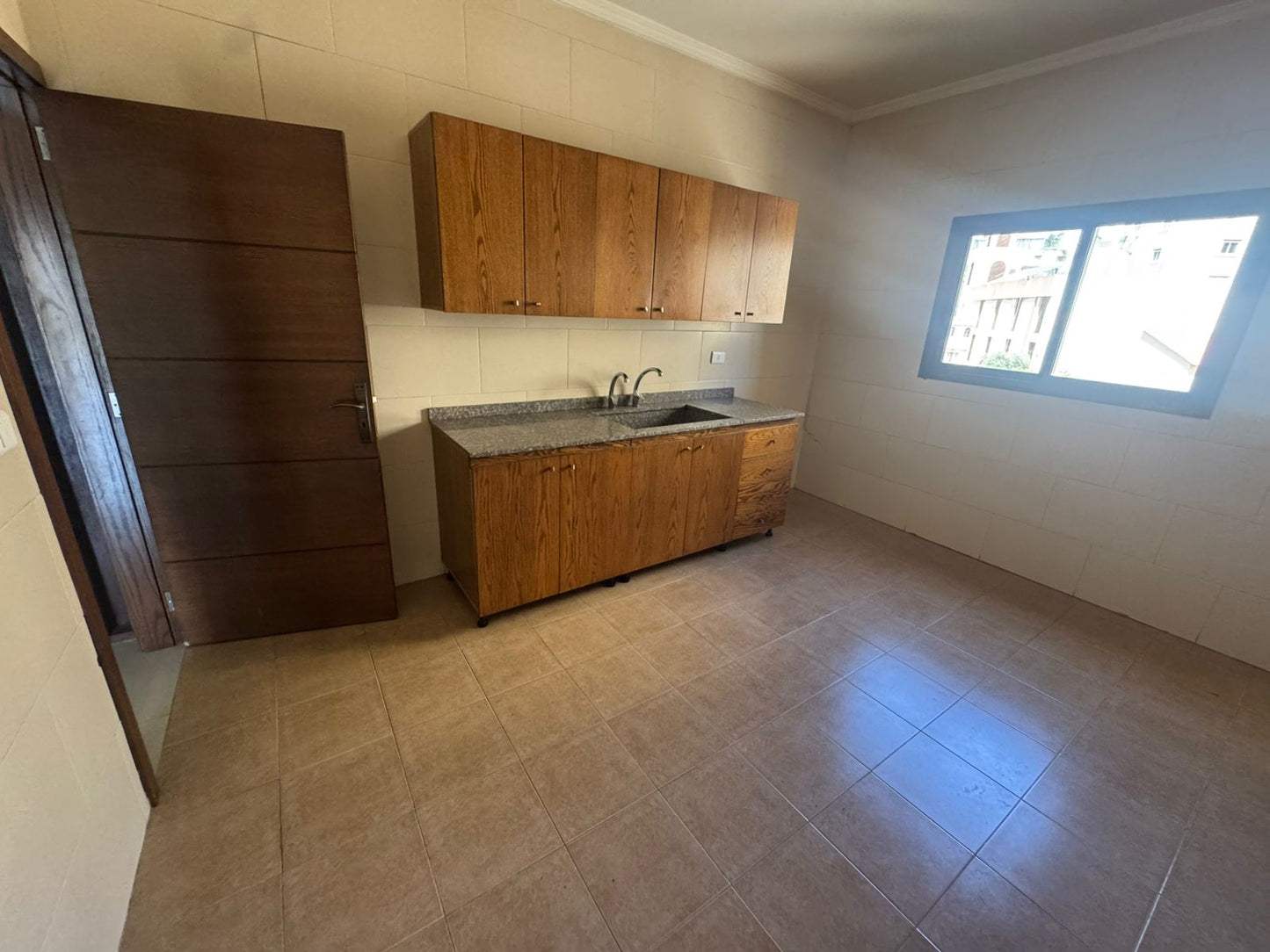 Apartment for sale in Dekweneh - شقة للبيع في الدكوانة