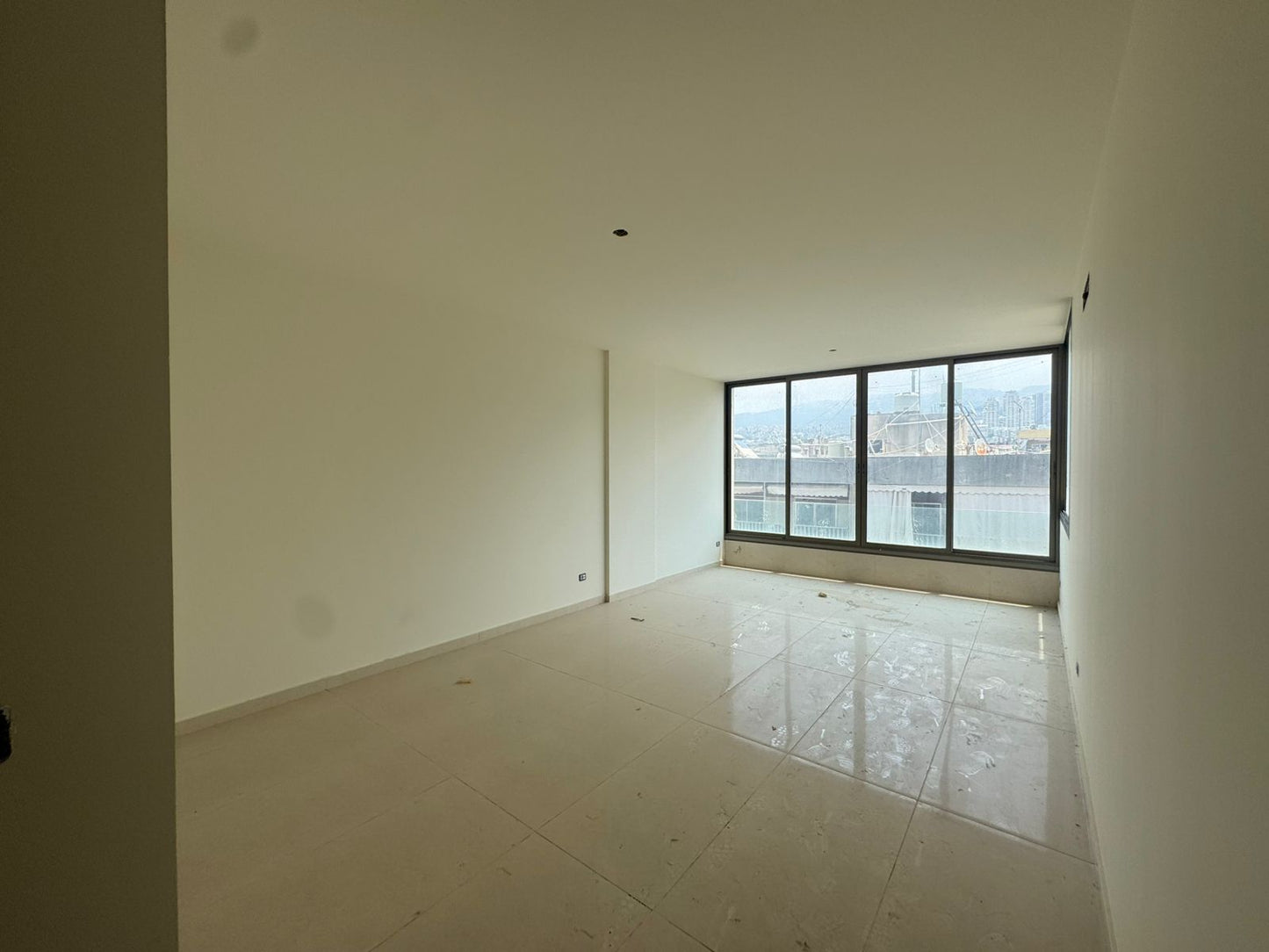 Apartment for sale in Dekweneh - شقة للبيع في الدكوانة