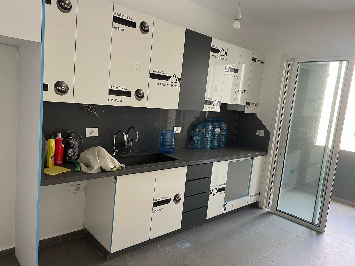 Apartment for sale in Jbeil - شقة للبيع في جبيل