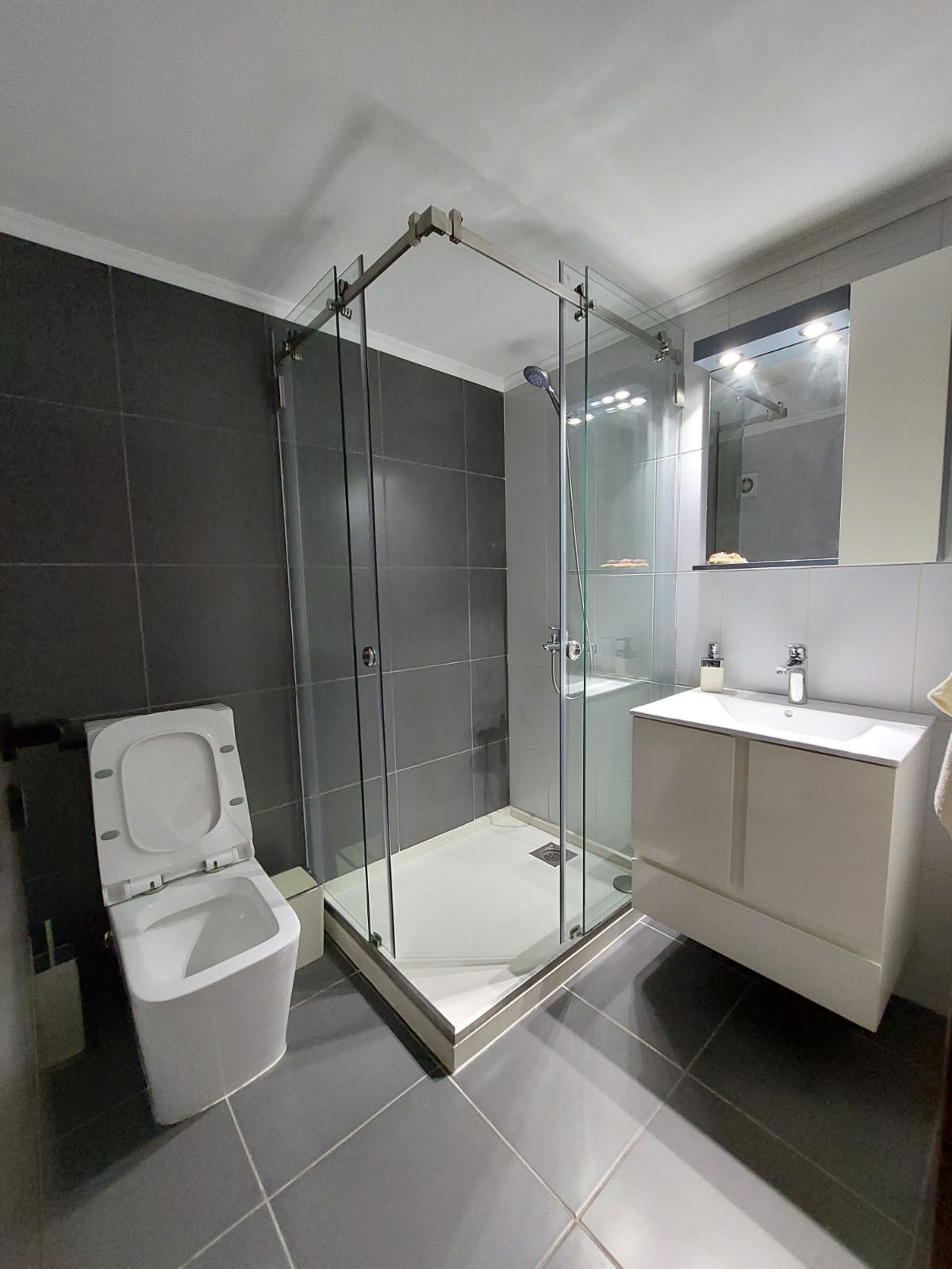 Apartment for rent in Batroun - شقة للإيجار في البترون