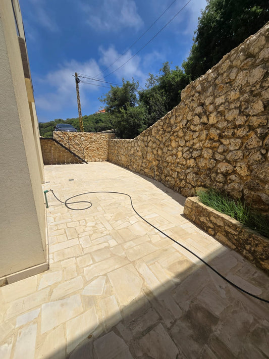 Apartment for rent in Batroun - شقة للإيجار في البترون