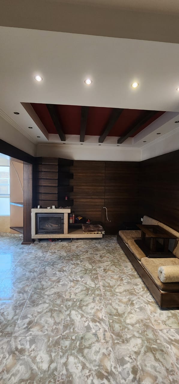 Apartment for rent in Amchit - شقة للإيجار في عمشيت