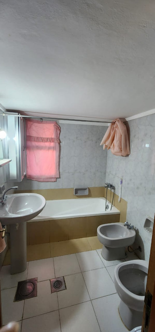 Apartment for rent in Amchit - شقة للإيجار في عمشيت