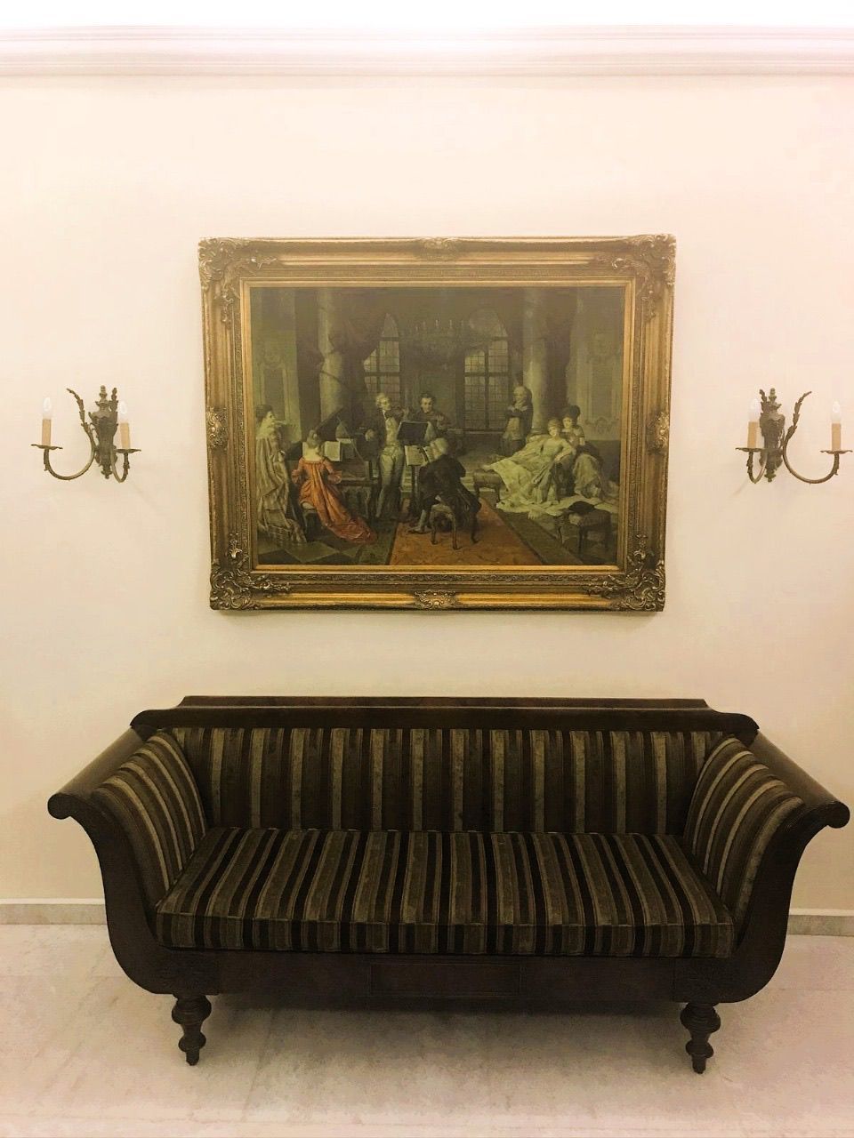 Apartment for rent in Rabieh - شقة للإيجار في الرابية